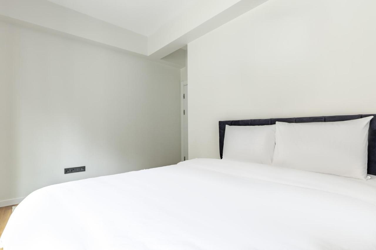Apartment Comfy Flat In Sisli With Central Location