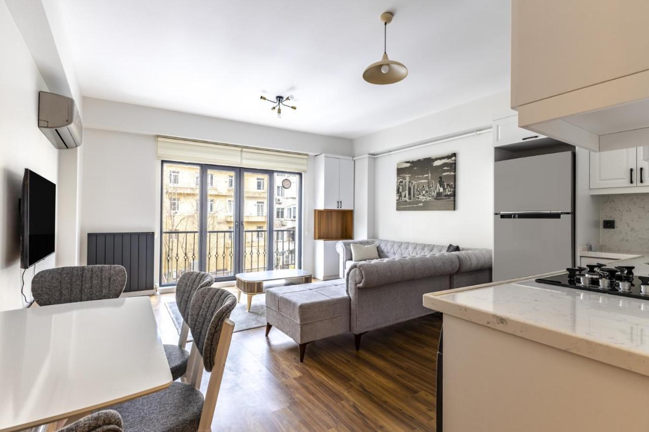 Apartment Comfy Flat In Sisli With Central Location